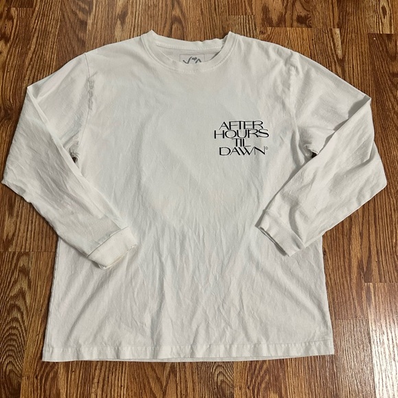 The Weeknd Tour Tshirt Large - Picture 1 of 6